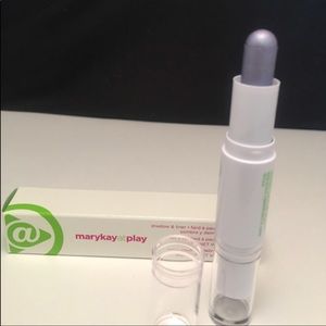 Mary Kay @ play shadow and liner in one-Iced Lilac